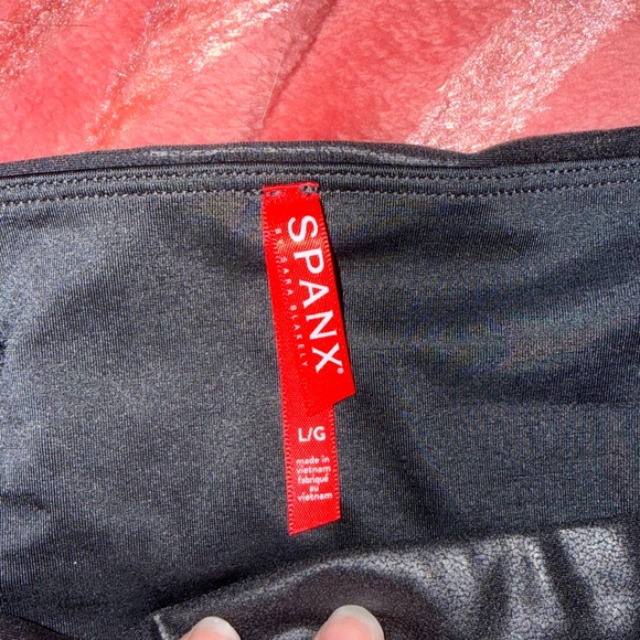 SPANX Black Biker Shorts Women's L - Picture 2 of 3